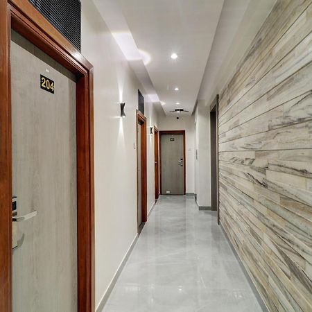 Hotel Enigma Inn Мумбай Екстериор снимка